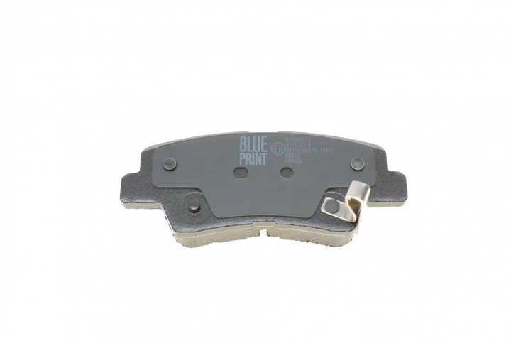 Комплект гальмівних колодок BLUE PRINT ADG042127 Hyundai I40, Tucson, Sonata, Elantra, Accent; KIA Optima, Rio 583021WA30, 583021RA30, 48413350B0 - изображение 4