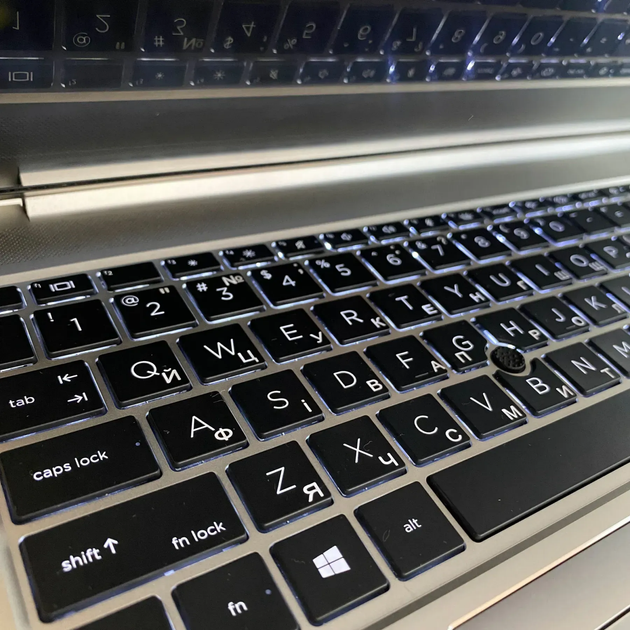 Ультрабук Б-клас HP EliteBook 850 G8 / 15.6" (1920x1080) IPS / Intel Core i5-1145G7 (4 (8) ядра по 2.6 - 4.4 GHz) / 16 GB DDR4 / 256 GB SSD / Intel Iris Xe Graphics / USB Type-C / WebCam / TouchID б/в + Подарунок Бездротова миша / USB - зображення 5