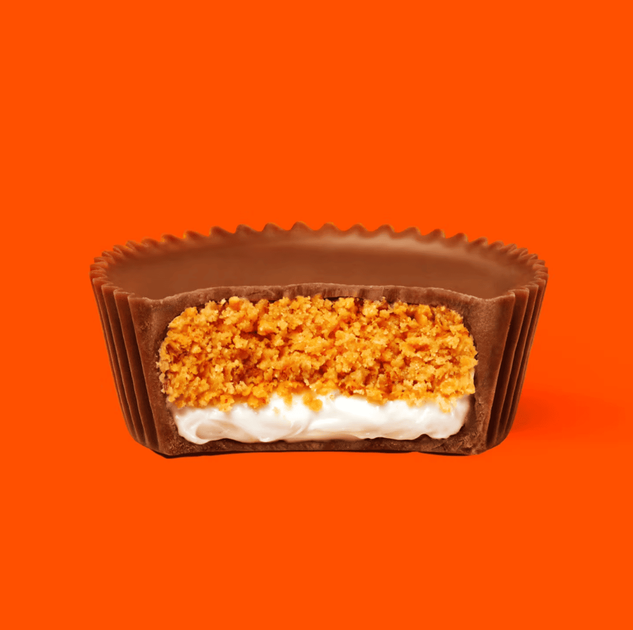 Шоколаді цукерки Reese's Big Cup Marshmallow Peanut Butter Cups 79г - зображення 4