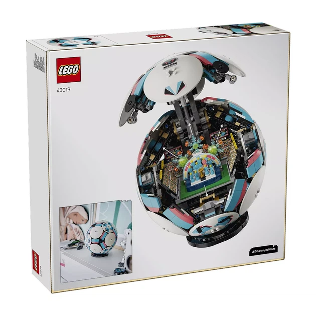 Конструктор LEGO Editions Футбольный мяч (43019) - изображение 2