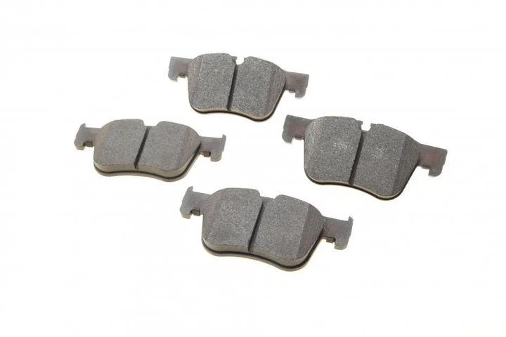 Комплект гальмівних колодок BOSCH 0 986 494 696 Peugeot 308; Citroen C4 1609898580, 1612412380, 1612909080 - изображение 6