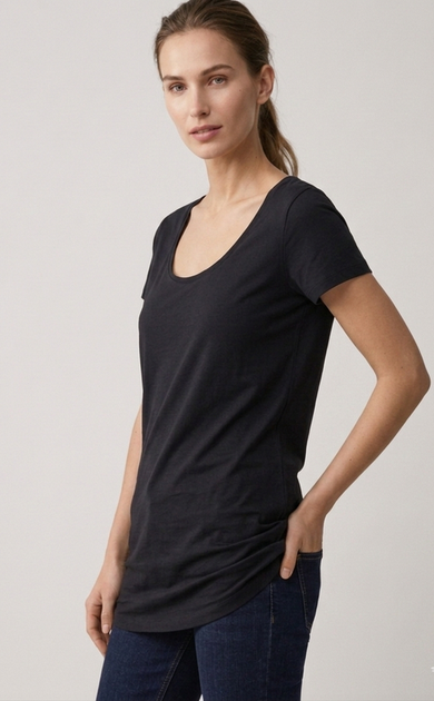 Жіноча подовжена футболка esmara slim fit, чорний, розмір М - Фото 4 Жіноча подовжена футболка esmara slim fit, чорний, розмір М - изображение 4