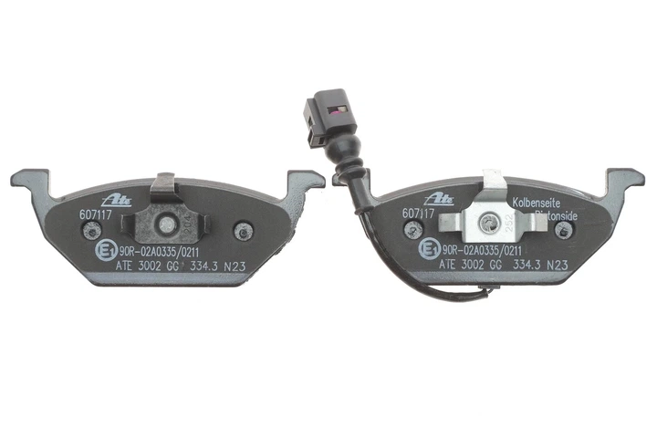 Гальмівні колодки ATE 13046071172 Audi A3, A2; Skoda Roomster, Octavia, Fabia, Yeti; Volkswagen Bora, Golf, Caddy, Jetta, Polo; Seat Leon, Toledo 1J0698151D, 1J0698151E, 1J0698151F - зображення 4