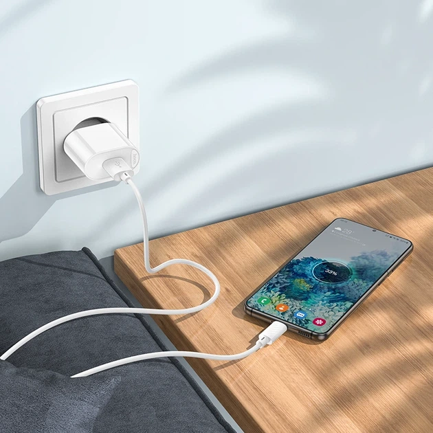 Мережевий зарядний пристрій з кабелем HOCO C109A Fighter single port QC3.0 charger set(Micro) White - изображение 9