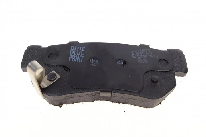 Колодки гальмові BLUE PRINT ADG04249 KIA Magentis, Sportage; Hyundai Tucson, Sonata, Santa Fe, Elantra, Getz, Matrix, I30 S583022HA00, J3610507, 58302AA20 - Фото 3 Колодки гальмові BLUE PRINT ADG04249 KIA Magentis, Sportage; Hyundai Tucson, Sonata, Santa Fe, Elantra, Getz, Matrix, I30 S583022HA00, J3610507, 58302AA20 - зображення 3