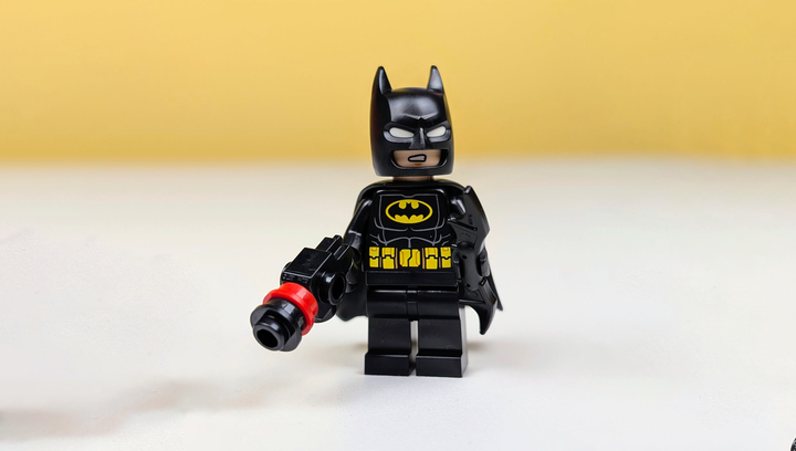 Конструктор Lego Фигурка Batman with Grappling Hook and Batarang Paper Bag Super Heroes L0002271 - изображение 3