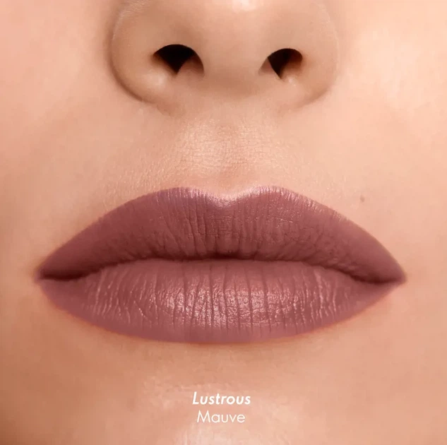 Сатинова губна помада Giordani Gold Iconic 42652 Lustrous Mauve — Глянцевий Ліловий - Фото 4 Сатинова губна помада Giordani Gold Iconic 42652 Lustrous Mauve — Глянцевий Ліловий - зображення 4