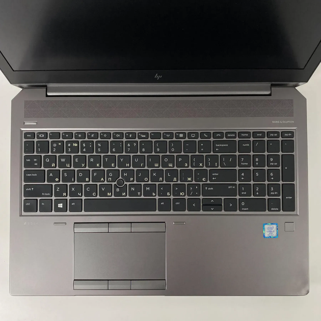 Мобільна робоча станція Б-клас HP ZBook 15 G5 / 15.6" (1920x1080) IPS / Intel Core i7-8850H (6 (12) ядра по 2.6 - 4.3 GHz) / 16 GB DDR4 / 256 GB SSD / nVidia Quadro P1000, 4 GB GDDR5, 256-bit / Fingerprint / WebCam / HDMI б/в + Подарунок Миша / USB - зображення 3