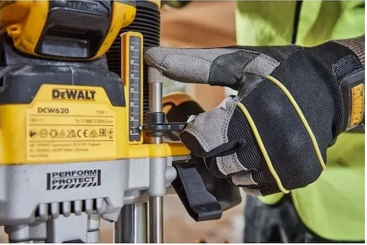 Акумуляторний фрезер DeWalt POWERSTACK 18V XR 8-12 мм з 2 акумуляторами 5 Аг (DCW620H2-QW) - зображення 16