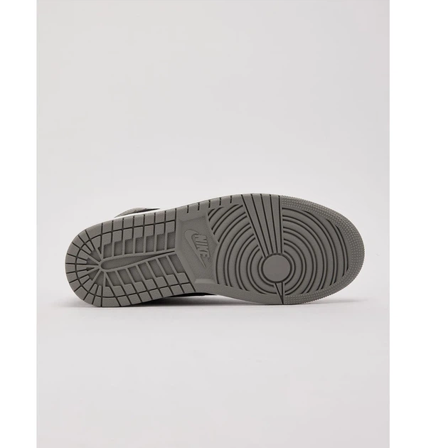 Жіночі кросівки Air Jordan 1 Retro High Og FD4810-010 шкіряні чорні з срібним Розмір 37.5 - изображение 5