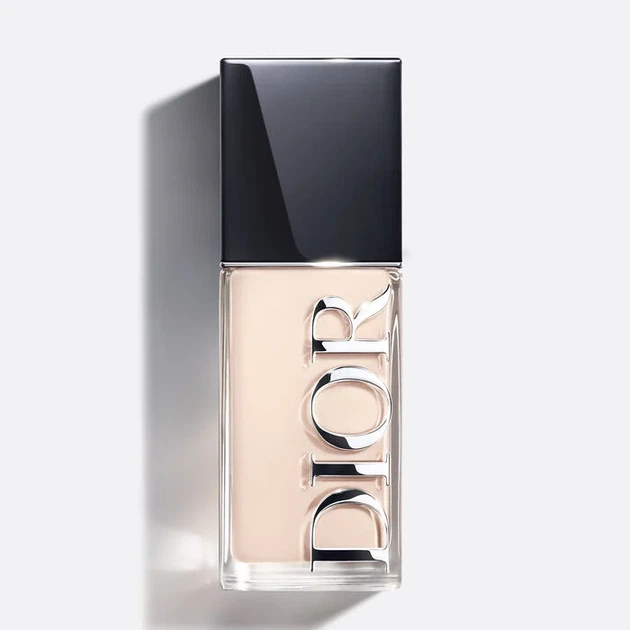 Сияющий тональный крем Christian Dior Forever Skin Glow 1 N Neutral 30 мл - Фото 1 Сияющий тональный крем Christian Dior Forever Skin Glow 1 N Neutral 30 мл - изображение 1