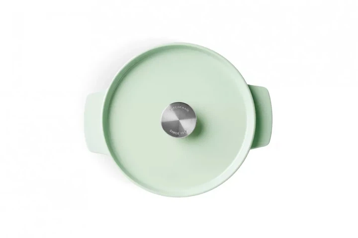 Каструля KitchenAid чавунна 3,3 л 22 см CC007433-001 фісташкова (00128322) - Фото 2 Каструля KitchenAid чавунна 3,3 л 22 см CC007433-001 фісташкова (00128322) - зображення 2