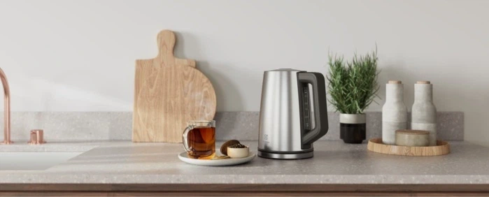 Електрочайник Electrolux 1.7л, Strix, дисплей, метал, підтримка температури, нерж. сталь (00109422) - изображение 2