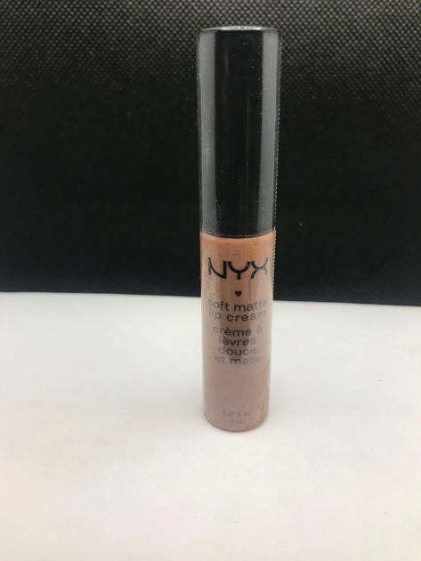 Жидкая помада с матовым финишем Nyx Soft Matte Lip Cream London SMLC04 бежевый нюд 8 мл - изображение 4