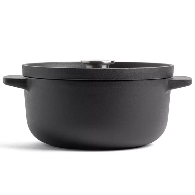 Каструля KitchenAid Matte Oven-to-table чавунна 3,3 л 22 см CC004899-001 чорна (00128390) - Фото 2 Каструля KitchenAid Matte Oven-to-table чавунна 3,3 л 22 см CC004899-001 чорна (00128390) - изображение 2