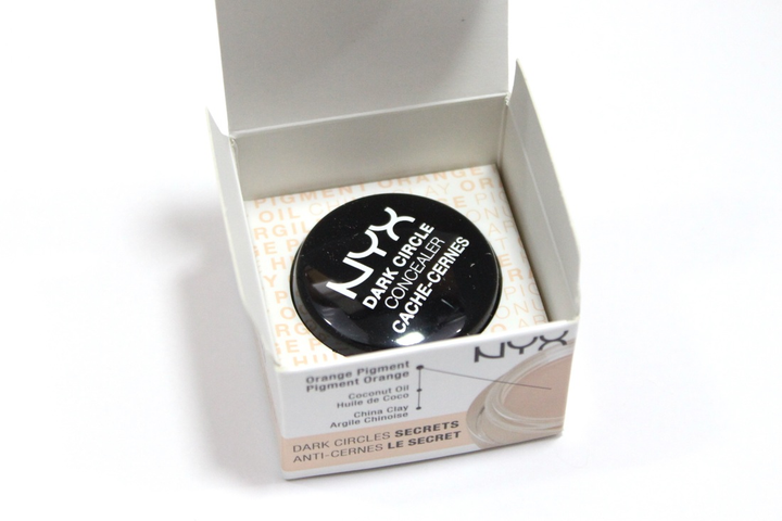 Пигментированный консилер маскирующий темные круги под глазами NYX Professional Makeup Dark Circle Concealer оттенок Fair DCC01 - изображение 5