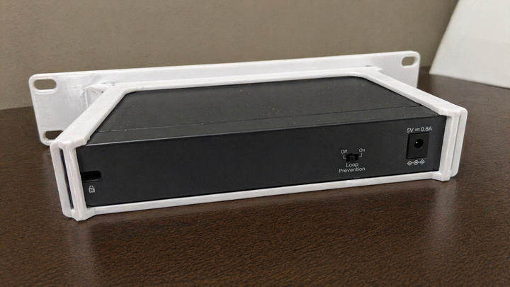 Крепление в стойку 10” для TP-Link TL-SG108 TL-SG108PE TL-SF1006P TL-SG608E белое - Фото 3 Крепление в стойку 10” для TP-Link TL-SG108 TL-SG108PE TL-SF1006P TL-SG608E белое - изображение 3
