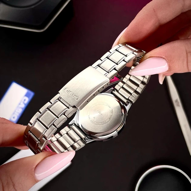 Наручний годинник Casio LTP-V300D-4A - Фото 4 Наручний годинник Casio LTP-V300D-4A - изображение 4