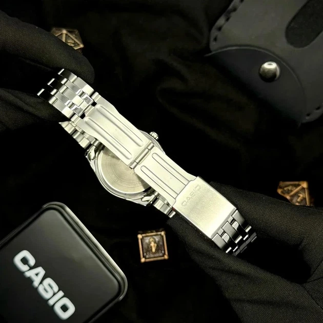 Наручний годинник Casio MTP-1335D-1A2 - изображение 8