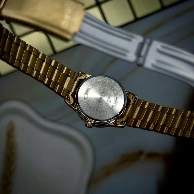 Наручний годинник Casio LTP-V002G-7B - изображение 6