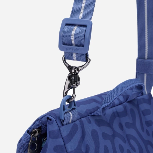 Сумка кросс-боди через плечо женская тканевая средняя PacSafe GO Saddle Crossbody 35140 Небесно-голубая (35140827) - изображение 9