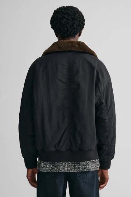 Чоловічий чорний бомбер OVERSIZED FLIGHT BOMBER JACKET Gant L 7006363 - Фото 3 Чоловічий чорний бомбер OVERSIZED FLIGHT BOMBER JACKET Gant L 7006363 - изображение 3