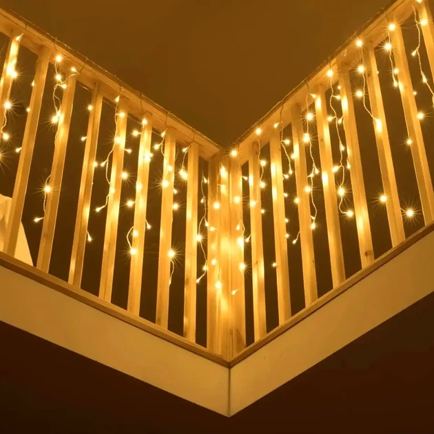 Гірлянда Бахрома від мережі, 12 м, 200 LED, Теплий білий - Фото 2 Гірлянда Бахрома від мережі, 12 м, 200 LED, Теплий білий - зображення 2