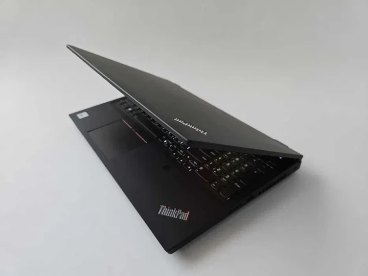 Ноутбук Lenovo Thinkpad P15 I7 10875H/RTX 4000/RAM 16GB/SSD 512GB/WIN 11 Pro Б\В - Б/В - зображення 6