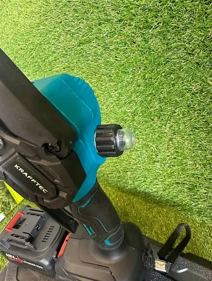 Акумуляторна мініпила Krafftec 48V/6Ah 1200 Вт безщіткова ланцюгова пила 6 дюймів з автоматичним мастилом та 2 АКБ - зображення 3