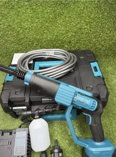 Мойка высокого давления Krafftec 48V 8Ah аккумуляторная 45 бар беспроводная, 6 л/мин, вес 2 кг - изображение 7