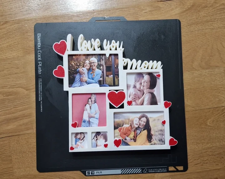 Фоторамка-колаж для мами з написом 'I love you Mom' та сердечками. Aivory - изображение 2