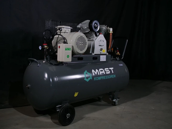 Поршневий компресор MAST VA90/200L 400 12.5BAR - зображення 3