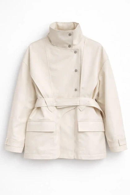 Тренч з високою горловиною OW003 2602050502110 L/XL Молочний - Фото 9 Тренч з високою горловиною OW003 2602050502110 L/XL Молочний - зображення 9
