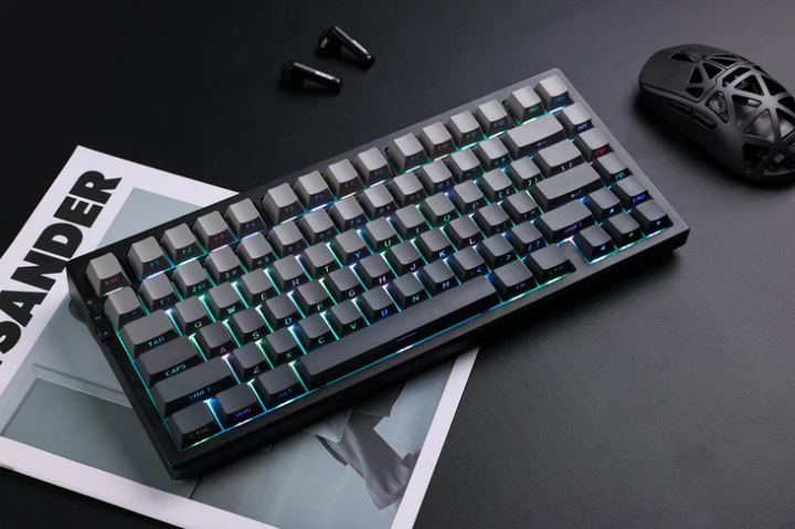 Бездротова ігрова механічна клавітура MCHOSE G75 Pro Black gradient 75%, Hot-Swap, RGB, 2.4GHz/Bluetooth/USB - зображення 4