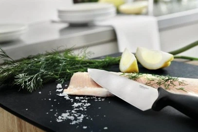 Кухонний ніж Fiskars Essential для коренеплодів 11 см Black 1065568 - зображення 3