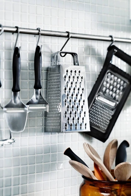 Овочечистка Fiskars Essential з рухомим лезом 6 см 1065599 - зображення 5
