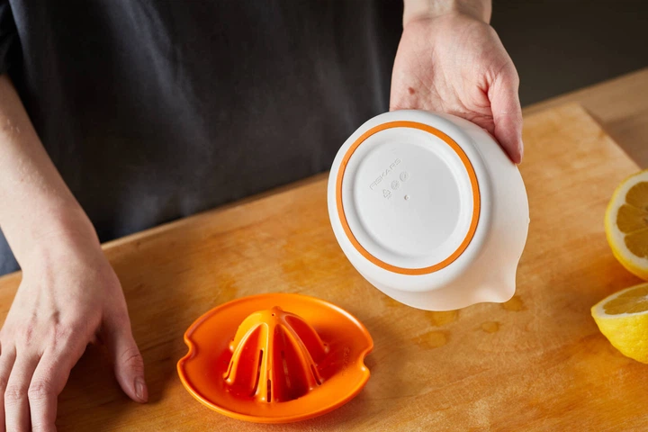 Соковижималка для цитрусових Fiskars Functional Form 1016125 - изображение 6