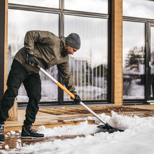 Лопата Роллер для збирання снігу Fiskars SnowXpert Roller X-series™ (1057179) - зображення 4