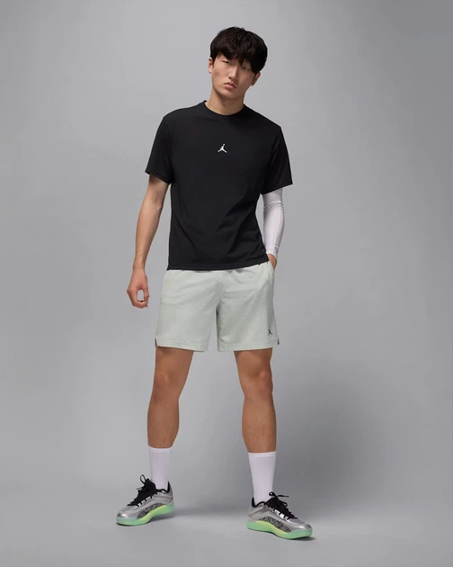 Футболка чоловіча Jordan Sport Dri-FIT Jumpman IB6757-010 чорна - L - изображение 4