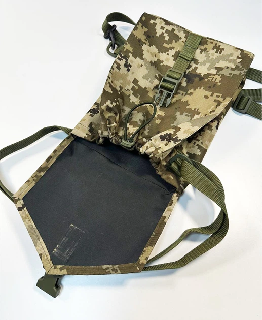 Сумка для протигазу M-KET Піксель тактична військова з ременем через плече та поясною стропою для фіксації - зображення 7