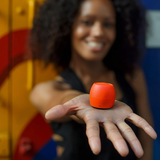 Портативная Bluetooth колонка Boompods Zero Orange Беспроводная мини акустика 10W Водонепроницаемая IPX6 с микрофоном и функцией с - Фото 3 Портативная Bluetooth колонка Boompods Zero Orange Беспроводная мини акустика 10W Водонепроницаемая IPX6 с микрофоном и функцией с - изображение 3