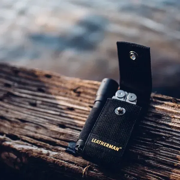 Чехол для мультитулов и ножей LEATHERMAN - Medium 4.25", черный нейлон (934932) - изображение 8