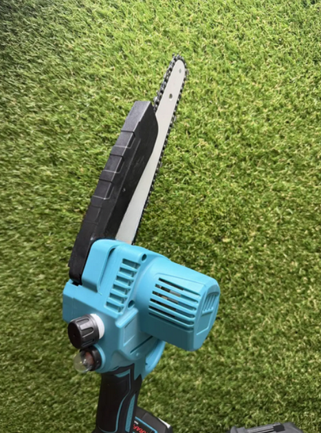 Аккумуляторная бесщеточная мини-пила Krafftec Germany PRO DUC195HN-8 48V 6Ah 2 АКБ шина 20 см автоматическая смазка - изображение 9