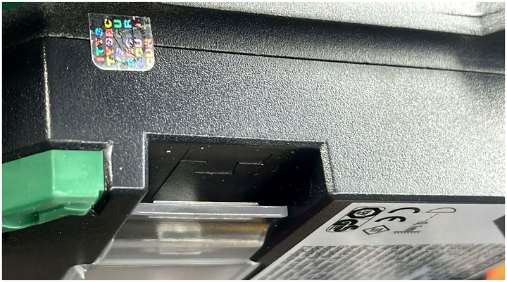 Аккумуляторный светодиодный прожектор 2000 люмен для кемпинга USB алюминий Parkside SE1825 - Фото 8 Аккумуляторный светодиодный прожектор 2000 люмен для кемпинга USB алюминий Parkside SE1825 - изображение 8