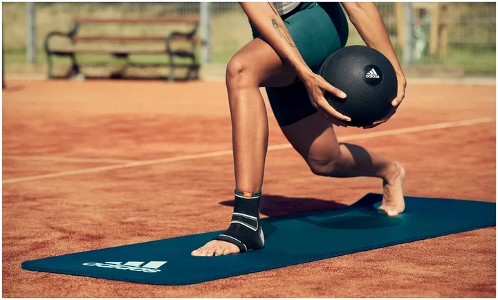 Фиксатор щиколотки Adidas нейлон спандекс XL черный - Фото 7 Фиксатор щиколотки Adidas нейлон спандекс XL черный - изображение 7
