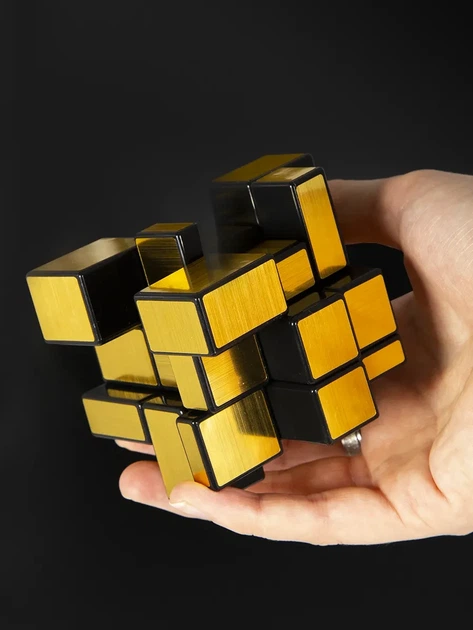 Головоломка Дзеркальний кубик 3x3 MoYu MeiLong Mirror Cube Золотий - Фото 4 Головоломка Дзеркальний кубик 3x3 MoYu MeiLong Mirror Cube Золотий - зображення 4