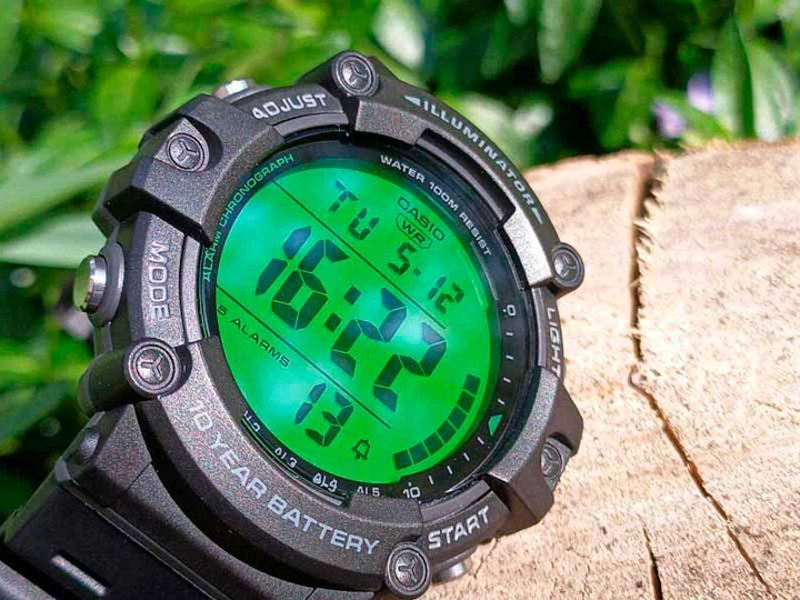 Чоловічі наручні годинники Casio AE-1500WHC-1AVEF - Фото 2 Чоловічі наручні годинники Casio AE-1500WHC-1AVEF - изображение 2
