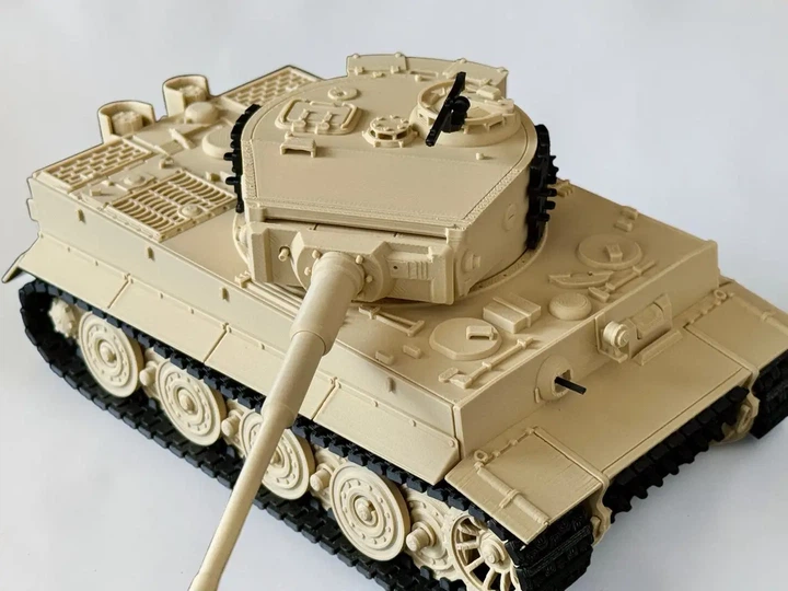 Конструктор для сборки танка Panzerkampfwagen VI Tiger Ausf. E, масштаб 1:35 - изображение 2