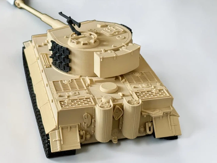 Конструктор для сборки танка Panzerkampfwagen VI Tiger Ausf. E, масштаб 1:35 - изображение 5
