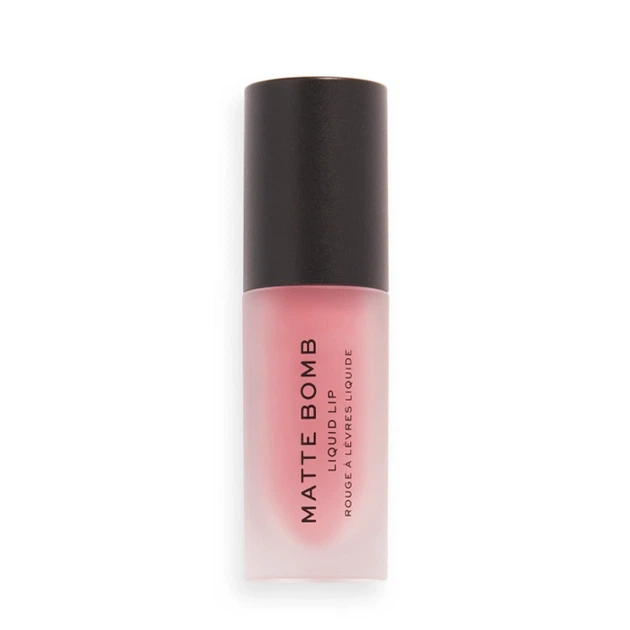 Makeup Revolution Matte Bomb Liquid Lipstick Помада для губ "Clueless Fuchsia" - изображение 3